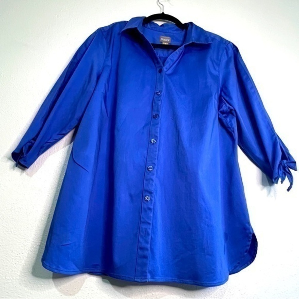 Chico’s brilliant blue button-down shirt with 3/4th sleeves. Sz 3. Preowned. EUC - Picture 1 of 8